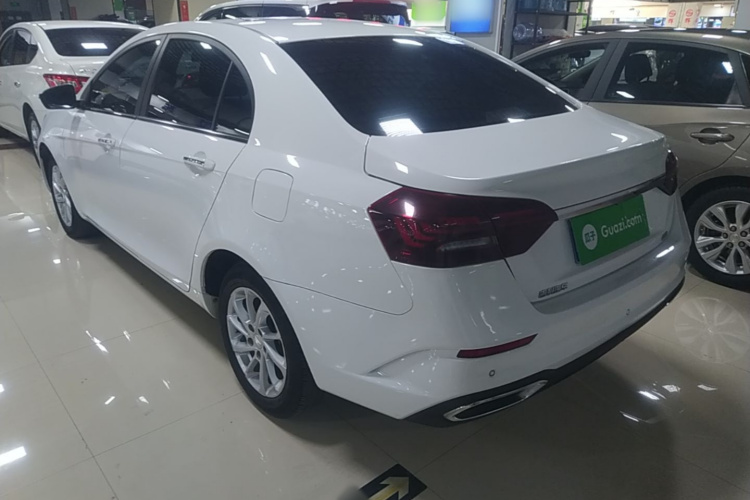 GEELY Emgrand 2021 car image #5