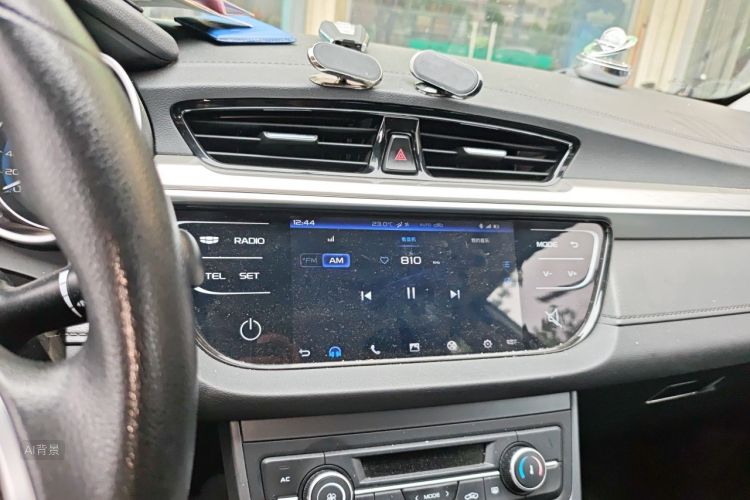 GEELY Emgrand 2020 car image #15