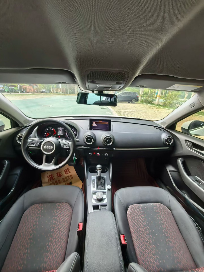 Audi A3 2018 car image #4