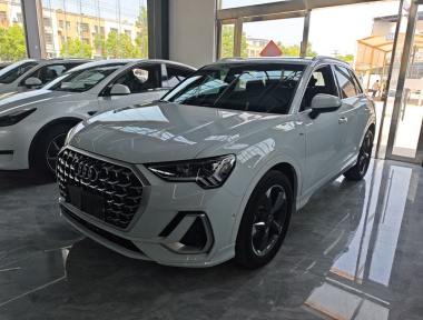 Audi Q3 2023 Audi Q3 2023 car image