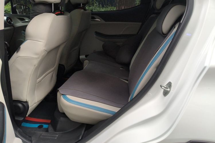 BYD Yuan Pro 2023 #10 BYD Yuan Pro 2023 car image #10