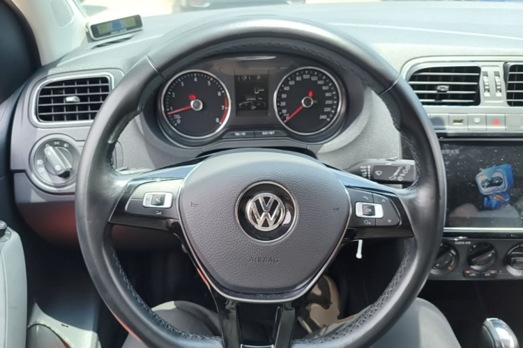 Volkswagen Polo 2018 #11 Volkswagen Polo 2018 car image #11