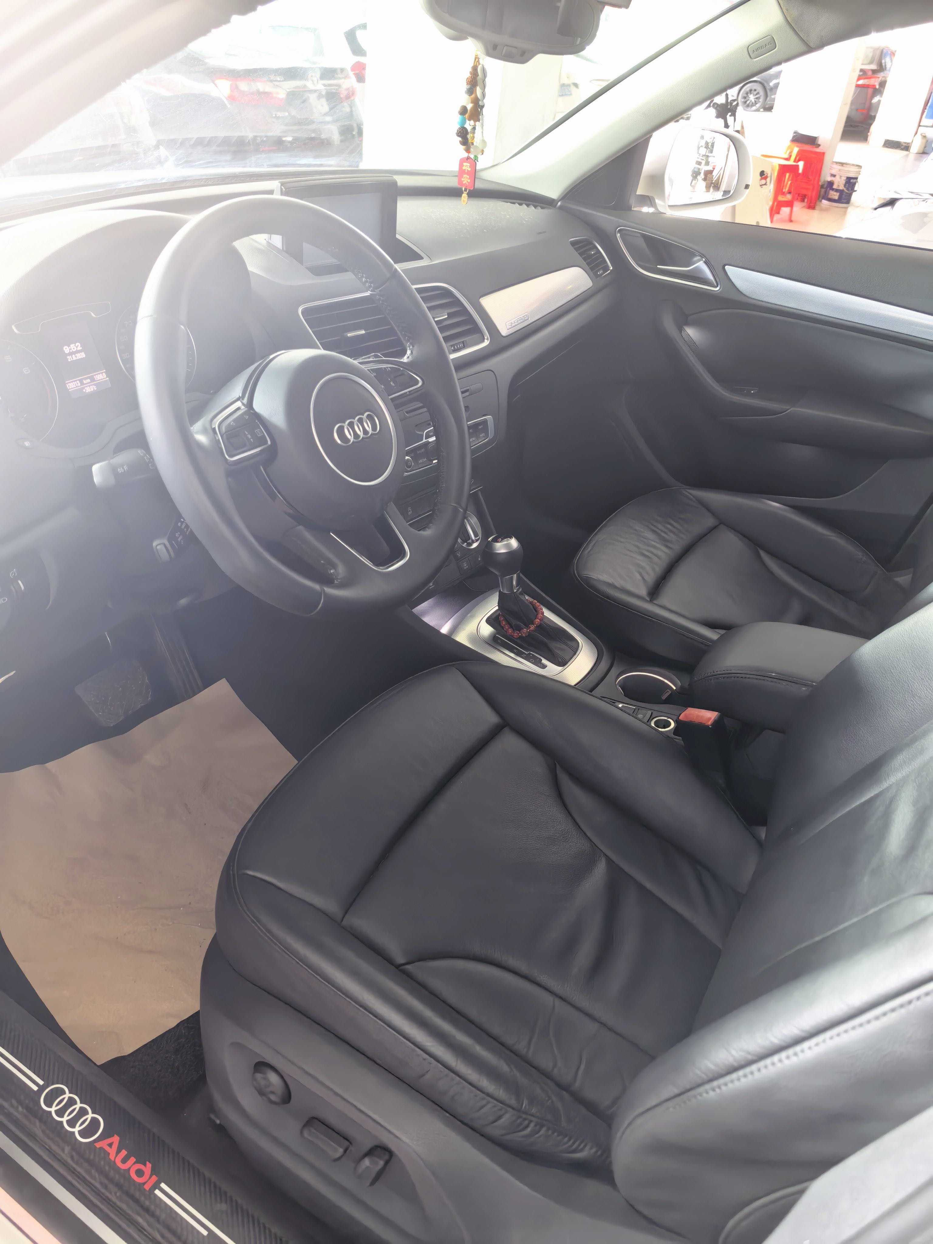 Audi Q3 2014 #3 Audi Q3 2014 car image #3