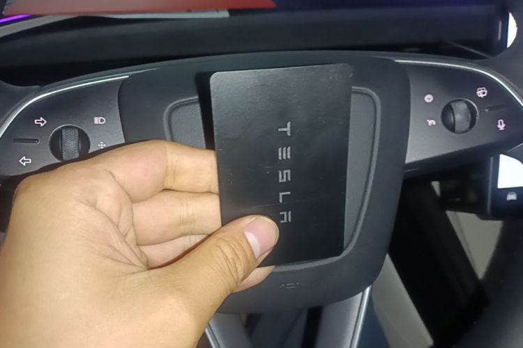 Tesla Model 3 2024 #9 Tesla Model 3 2024 car image #9