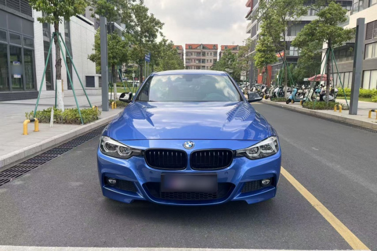 BMW 3 Series 2018 car image #3