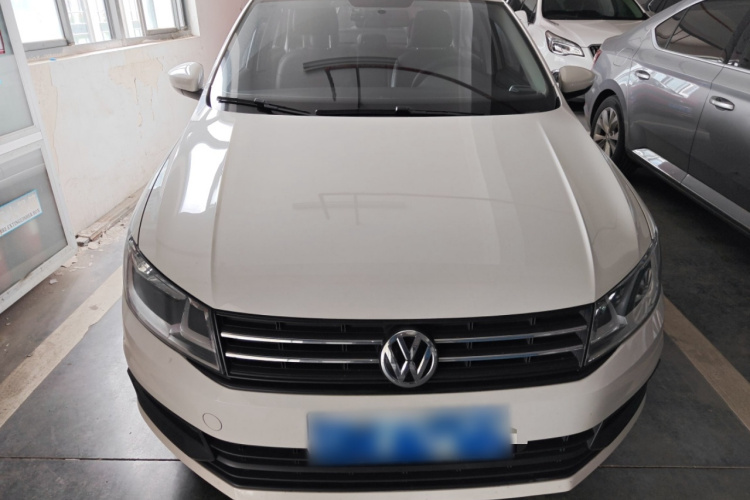 Volkswagen Santana 2019 car image #3