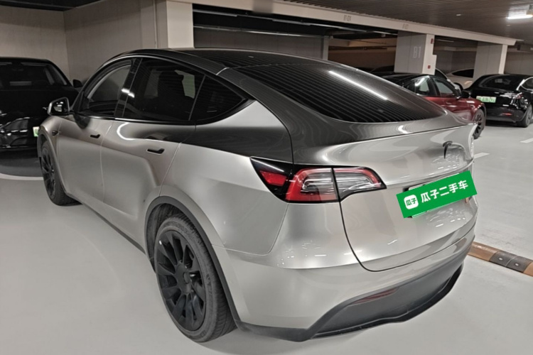 Tesla Model Y 2022 #5 Tesla Model Y 2022 immagine di auto #5