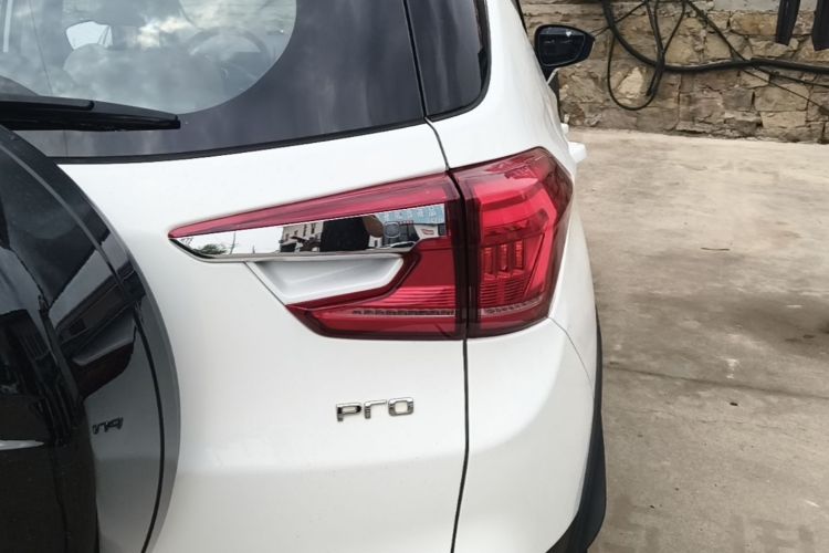 BYD Yuan Pro 2021 صورة سيارة #8