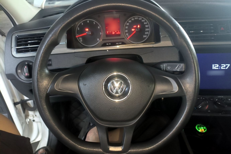 Volkswagen Santana 2017 #11 Volkswagen Santana 2017 car image #11