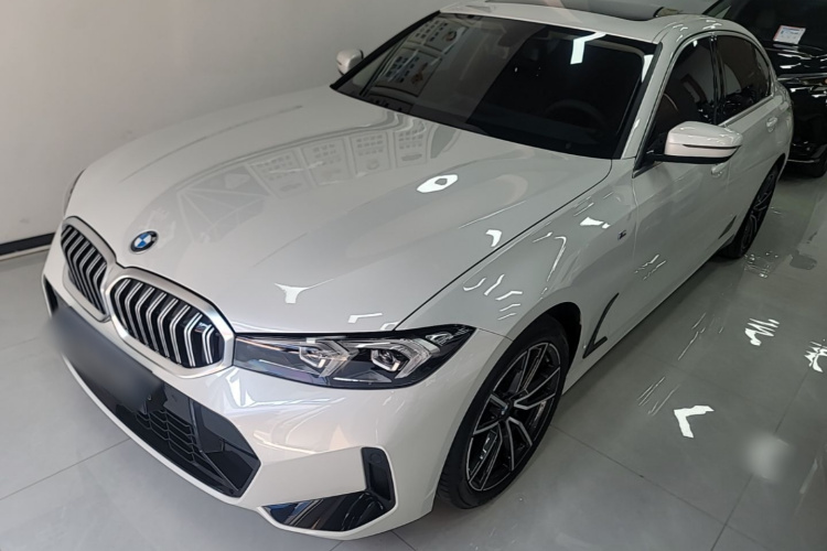 BMW 3 Series 2024 #2 BMW 3 Series 2024 car image #2