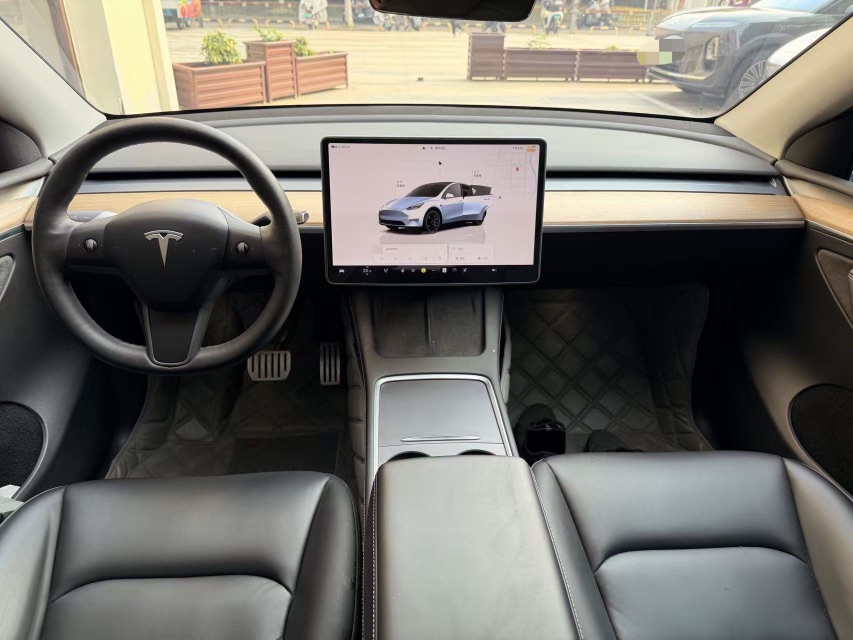 Tesla Model Y 2021 #4 Tesla Model Y 2021 car image #4