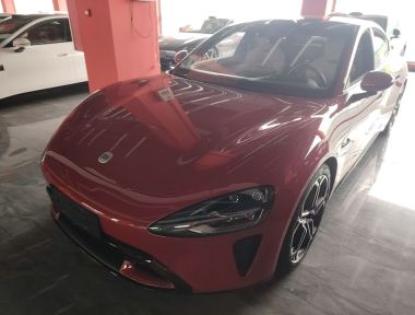 MI SU7 2025 car image 