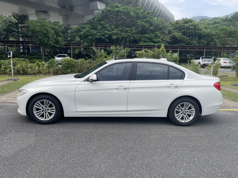 BMW 3 Series 2013 car image #8