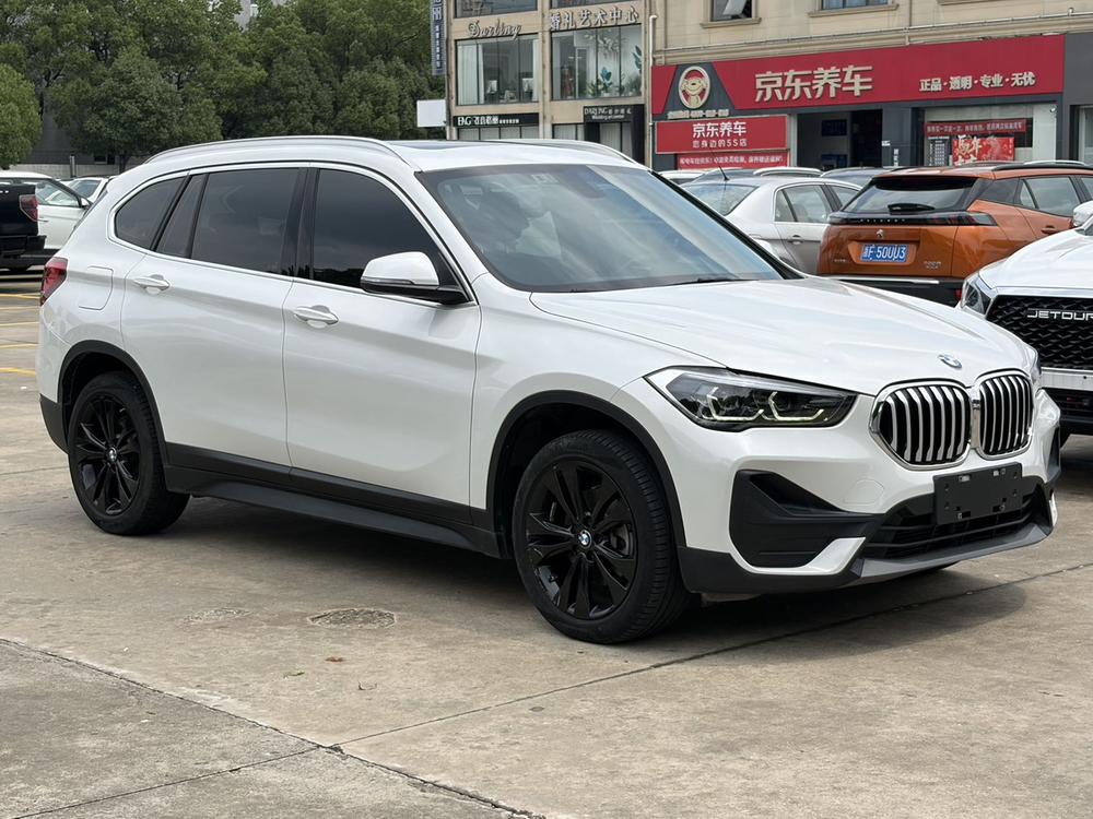 BMW X1 2020 car image #3