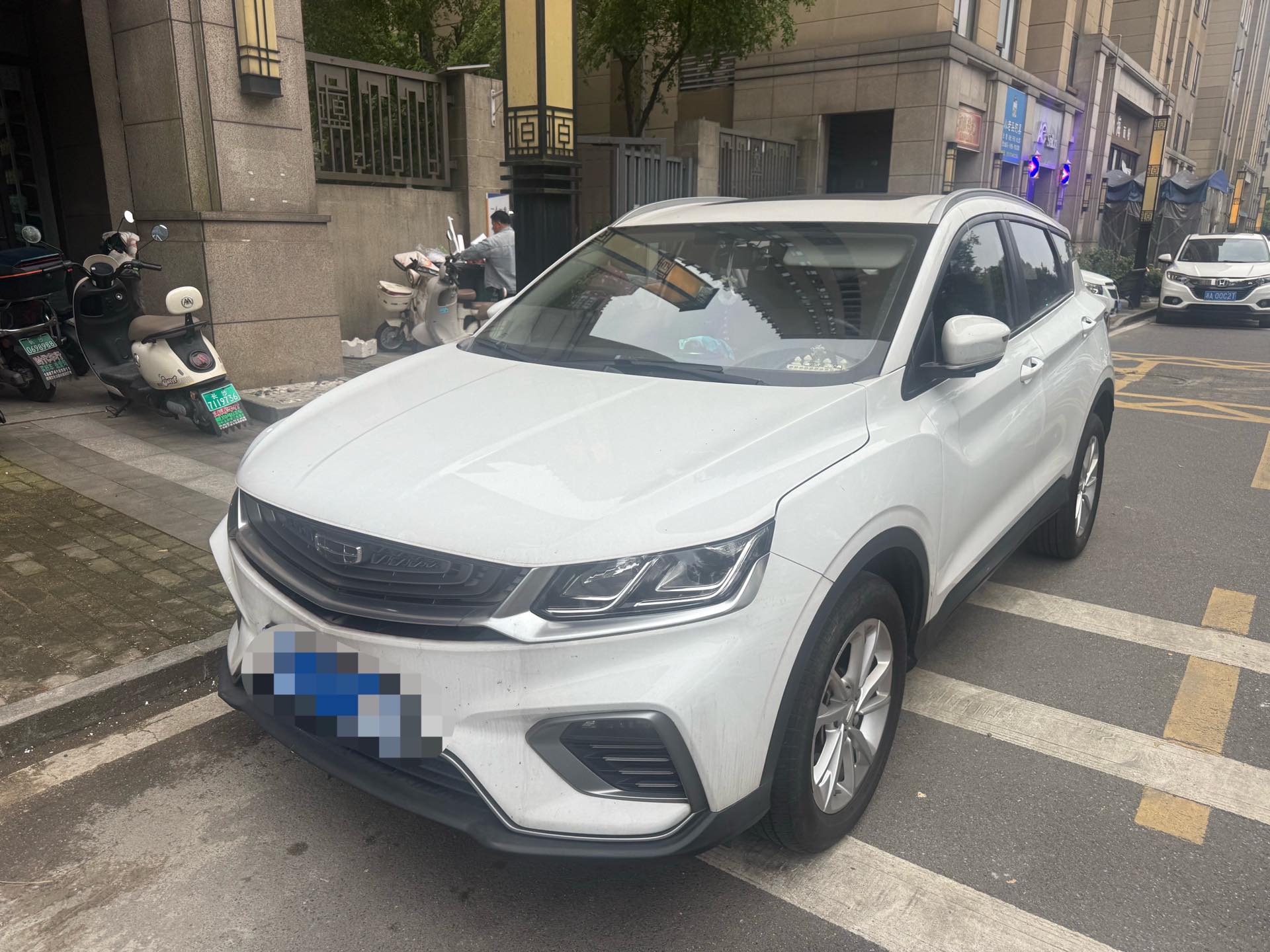 GEELY Coolray 2020 car image 