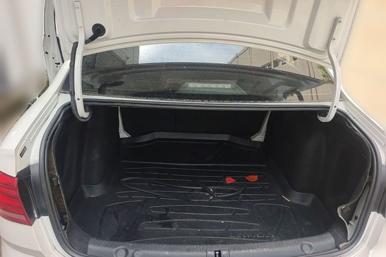Volkswagen Lavida 2017 car image #21