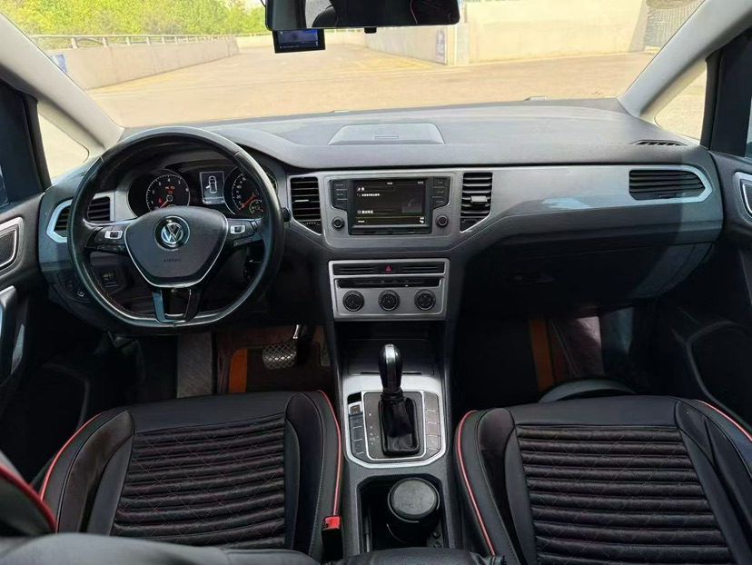 Volkswagen Golf Sportsvan 2017 #5 Volkswagen Golf Sportsvan 2017 car image #5