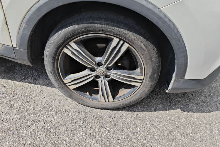 MG ZS 2018 car image #9