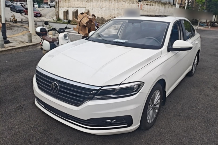 Volkswagen Lavida 2018 car image #2
