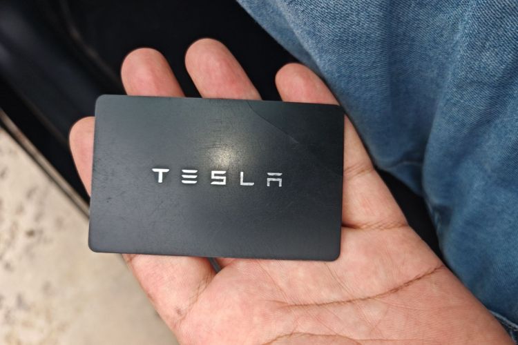 Tesla Model Y 2021 car image #14