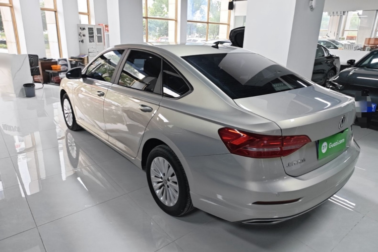 Volkswagen Lavida 2018 car image #5