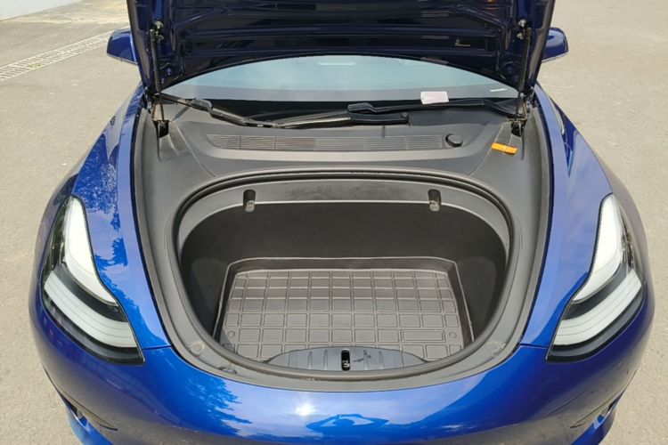 Tesla Model 3 2020 car image #22