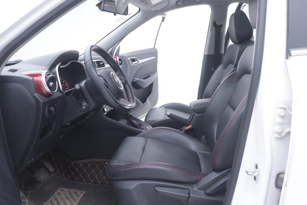 MG ZS 2017 #8 MG ZS 2017 car image #8
