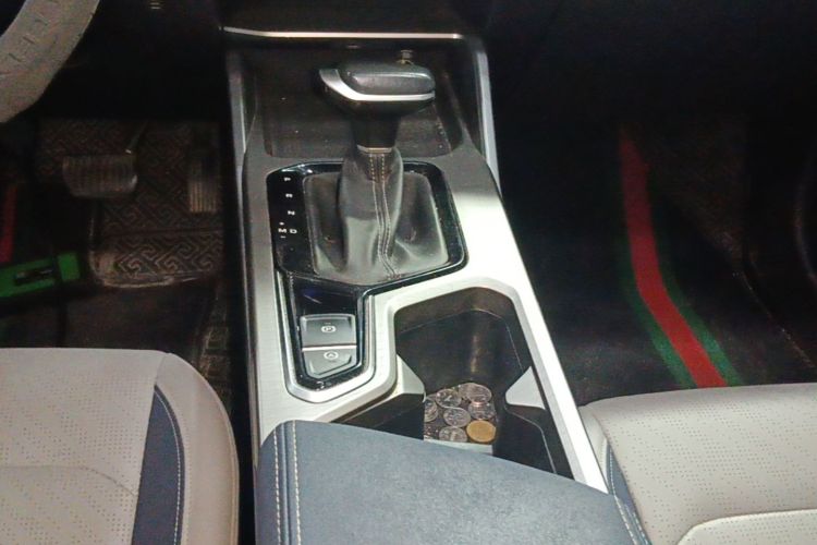 GEELY Emgrand 2022 #14 GEELY Emgrand 2022 car image #14