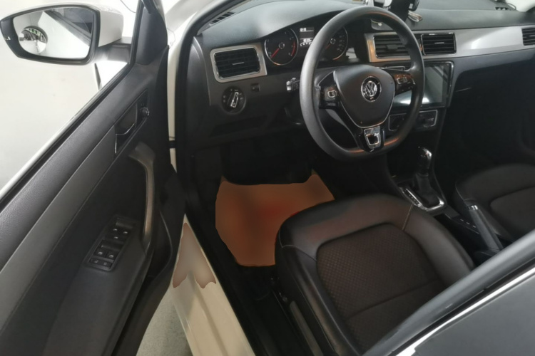 Volkswagen Santana 2016 car image #16