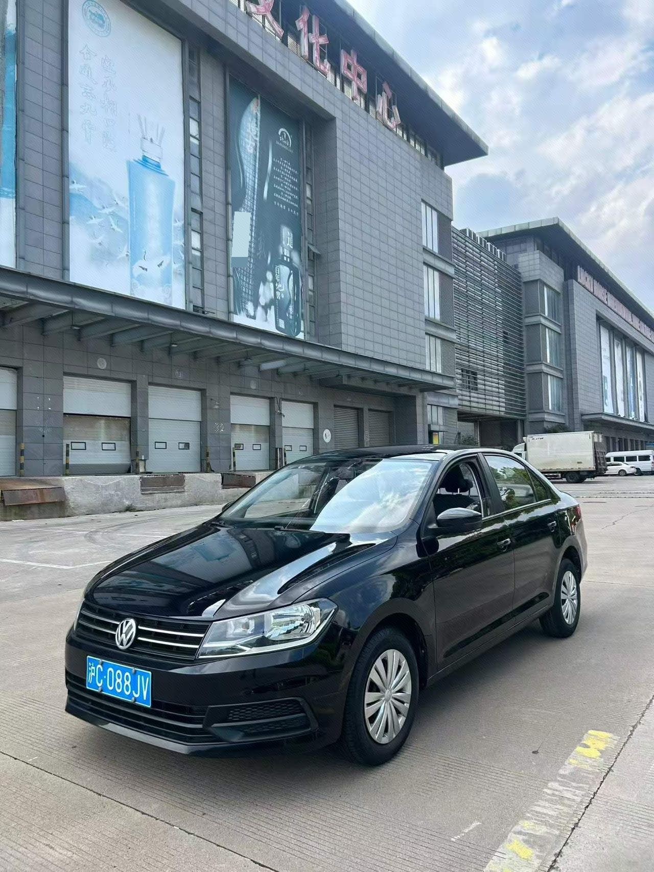 Volkswagen Santana 2019 car image 