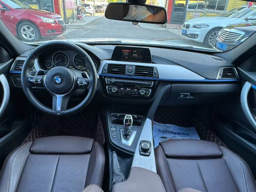 BMW 3 Series 2019 #7 BMW 3 Series 2019 car image #7