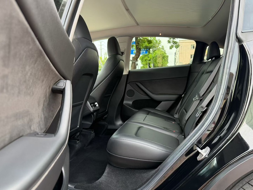 Tesla Model Y 2022 #7 Tesla Model Y 2022 car image #7