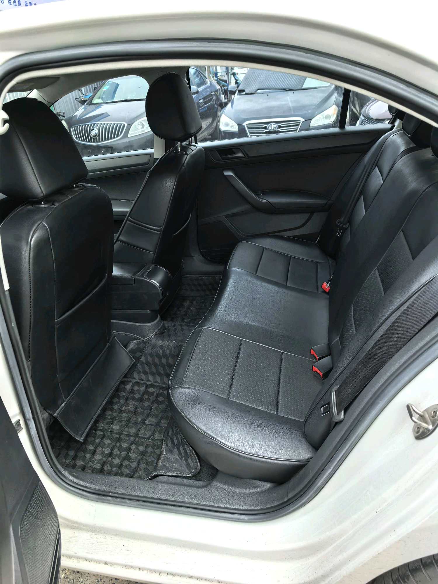 Volkswagen Santana 2019 car image #8