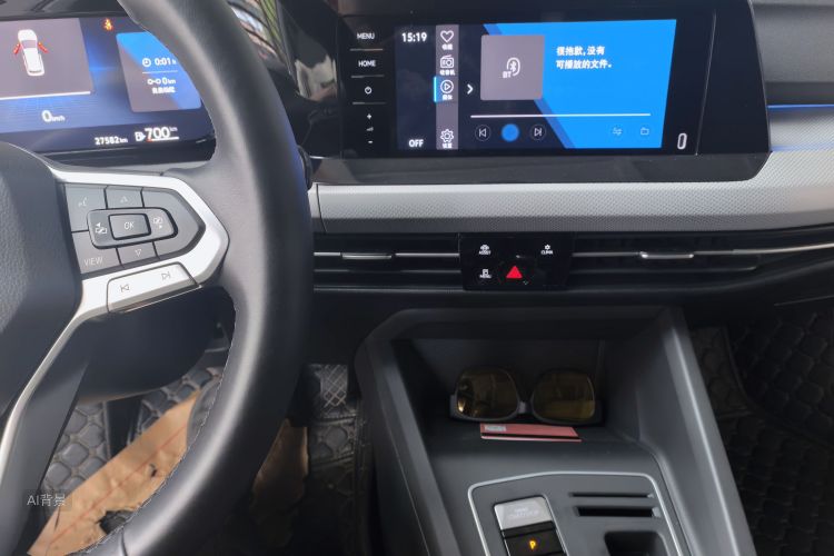 Volkswagen Golf 2021 car image #15