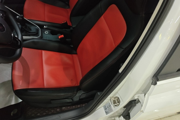 Volkswagen Polo 2022 car image #15