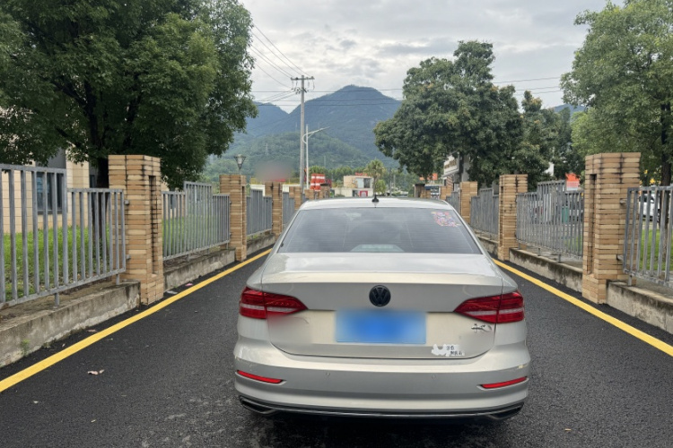 Volkswagen Lavida 2019 #6 Volkswagen Lavida 2019 car image #6