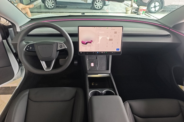 Tesla Model 3 2026 #10 Tesla Model 3 2026 car image #10