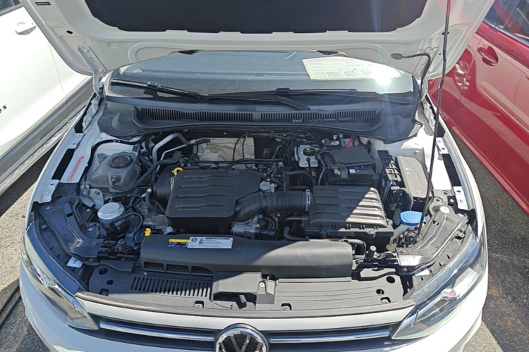 Volkswagen Polo 2022 car image #23