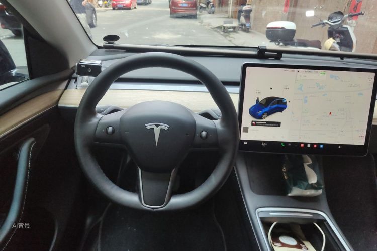 Tesla Model Y 2021 immagine di auto #12