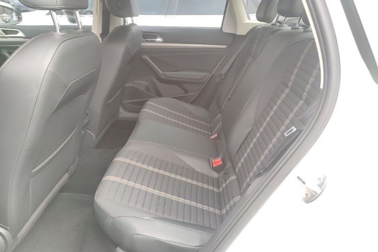 Volkswagen Lavida 2019 car image #17