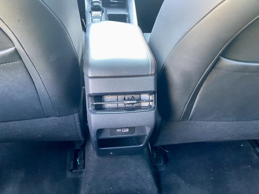 GEELY Binray 2022 car image #8