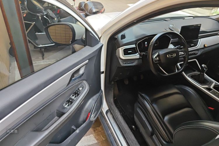 GEELY Vision X6 2020 car image #18