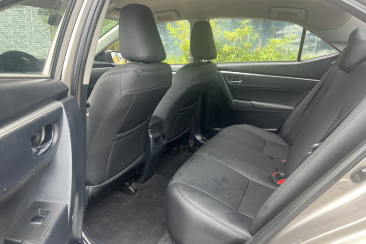 Toyota Corolla 2018 #17 Toyota Corolla 2018 car image #17