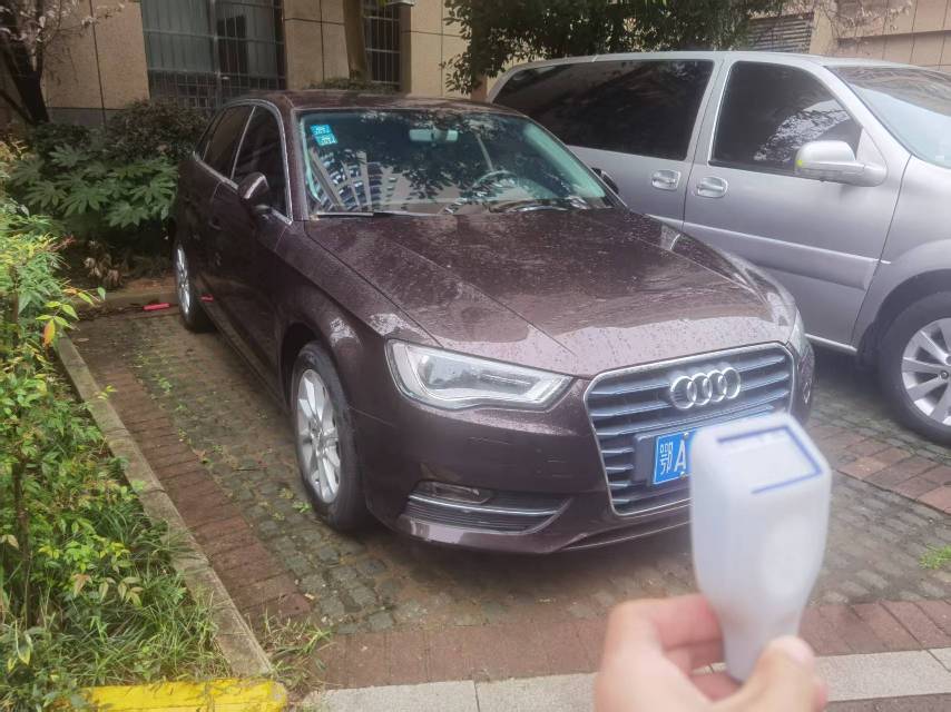2016 immagine di auto #2