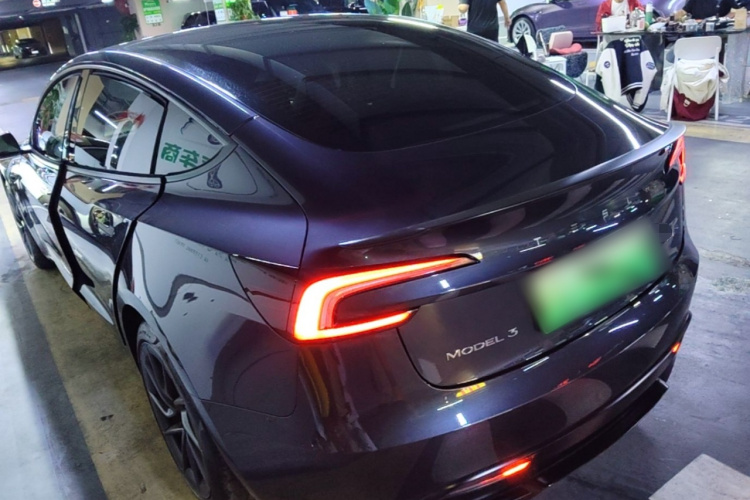 Tesla Model 3 2024 #5 Tesla Model 3 2024 immagine di auto #5