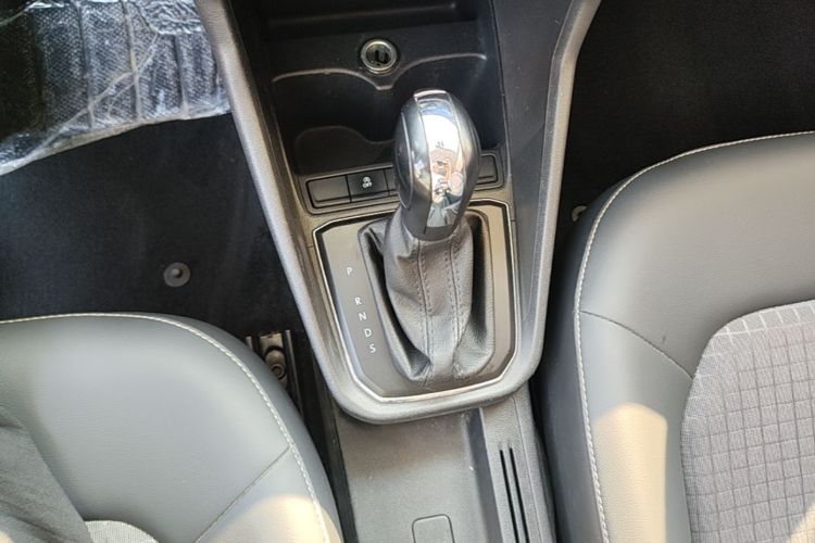 Volkswagen Santana 2020 car image #14