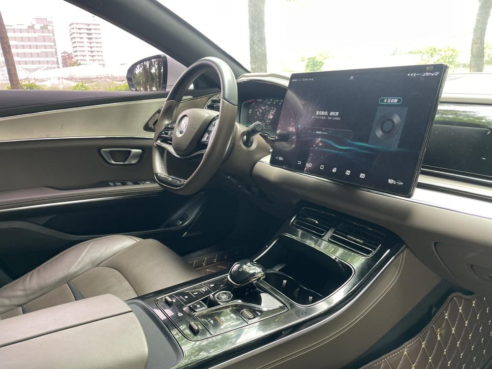 BYD Han 2021 car image #18