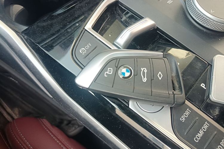 BMW 3 Series 2024 image de voiture #9