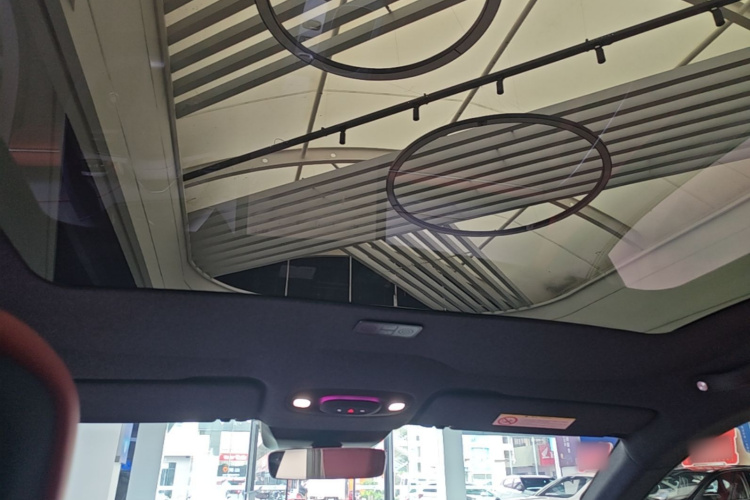 MI SU7 2025 car image #18