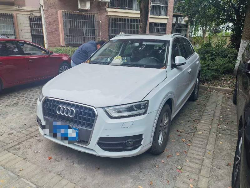 Audi Q3 2014 Audi Q3 2014 image de voiture
